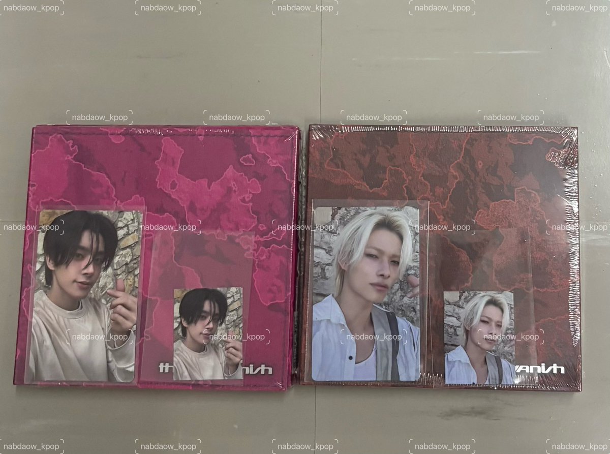 พร้อมส่ง อัลบั้ม VANISH บั้มเต็มไม่แกะซีล
fugitive ver. + เบเน weverse pop 
- นิกิ  399฿ ส่งฟรี
-เจค 449฿ ส่งฟรี
*รับผ่อน 1 เดือนค่ะ
#ตลาดนัดenhypen #ตลาดนัดเอนไฮเพน ตามหา