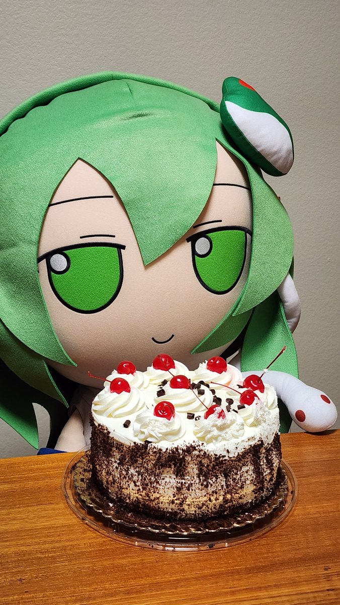 YuyukoEats tweet media