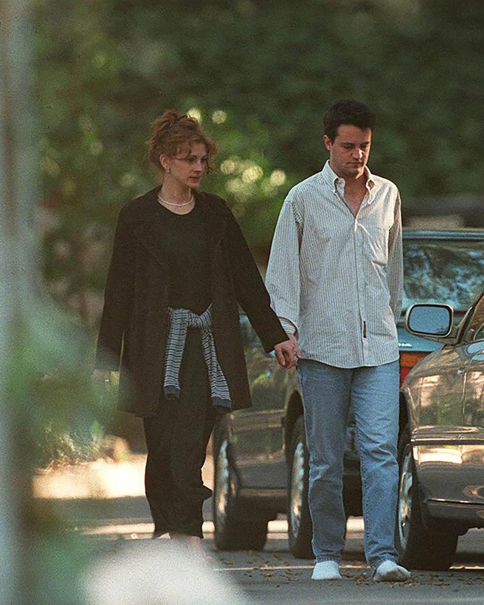 Julia Roberts and Matthew Perry, 1996