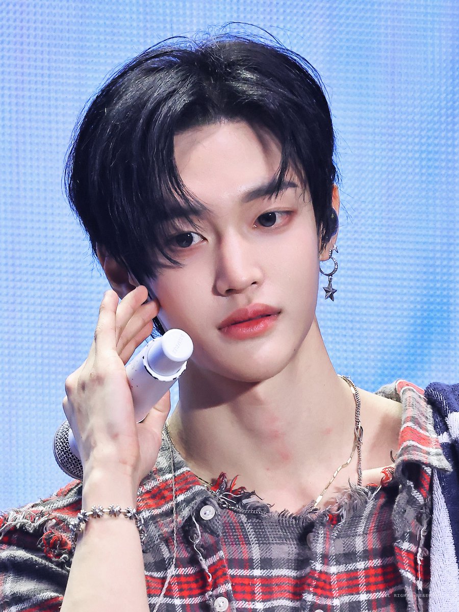 𝒌𝒐𝒊. tweet media