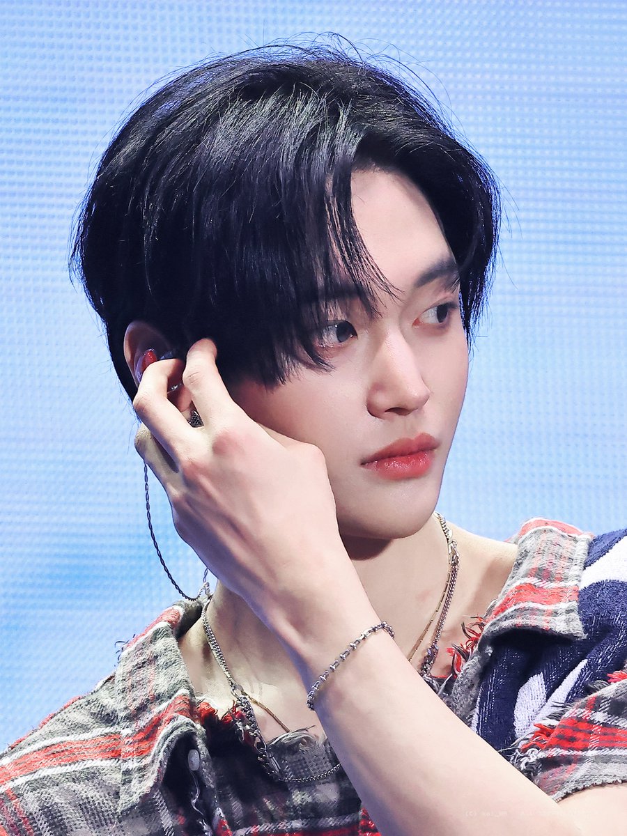 𝒌𝒐𝒊. tweet media