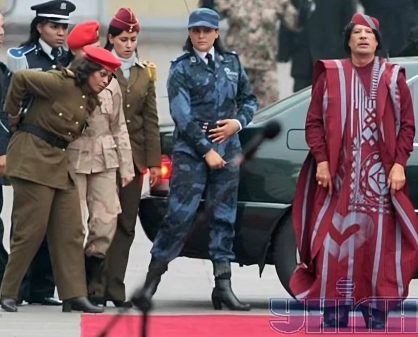Unabombaar's tweet photo. Agbada has never and will never belong to yoruba people. It originated from North Africa and then introduced to the yaribas by the Fulani, who conquered them in Kwara and oyo. Learn your history, yorubaboon https://t.co/BAbS45tkzw