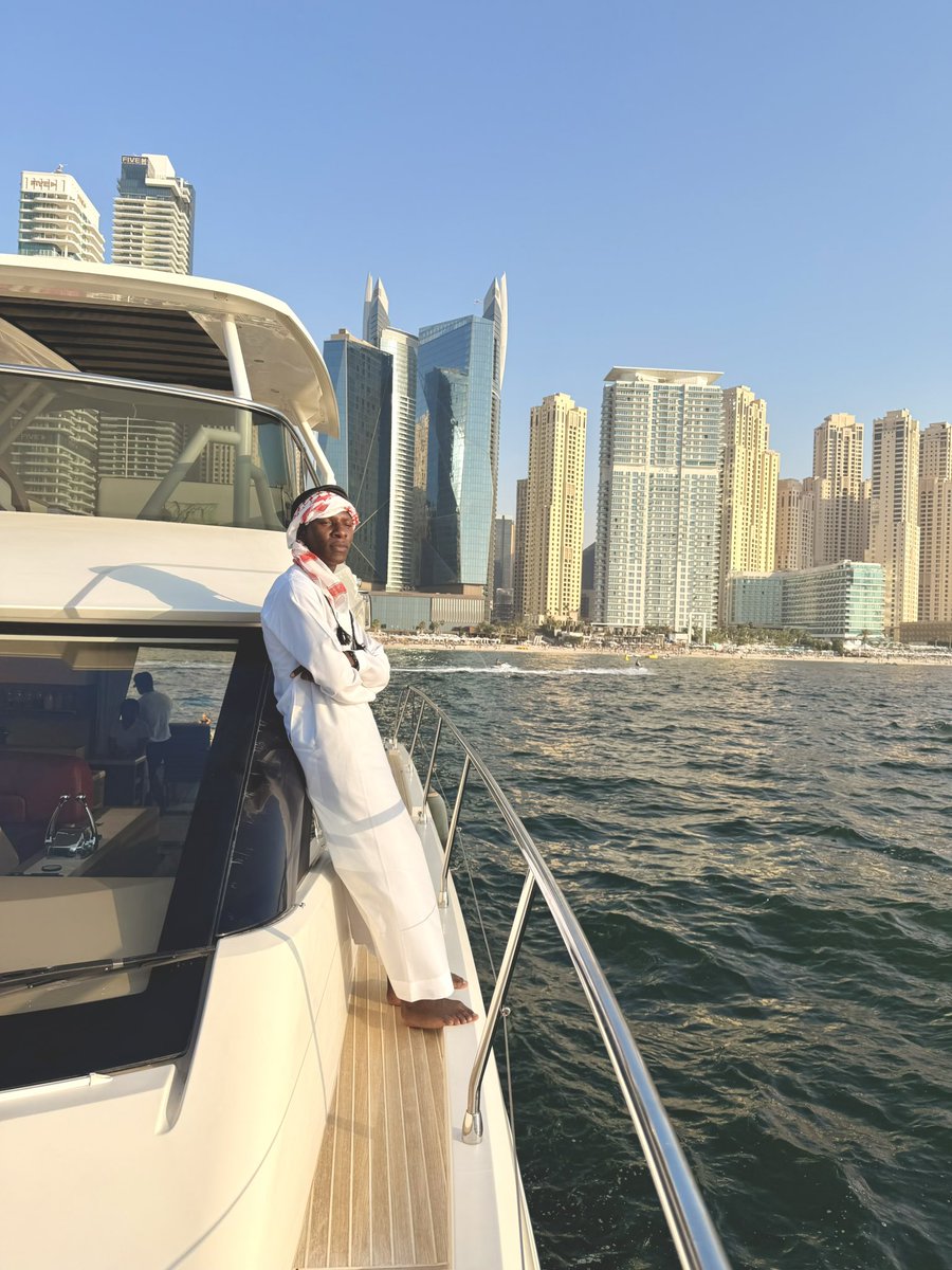 Stack Now Ball Later tweet media