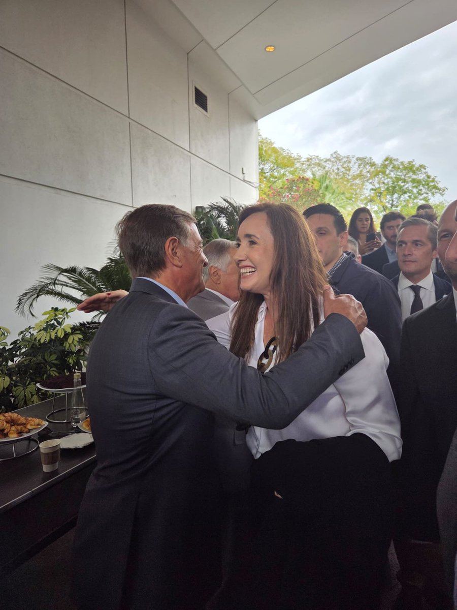 Rodolfo Suarez tweet media