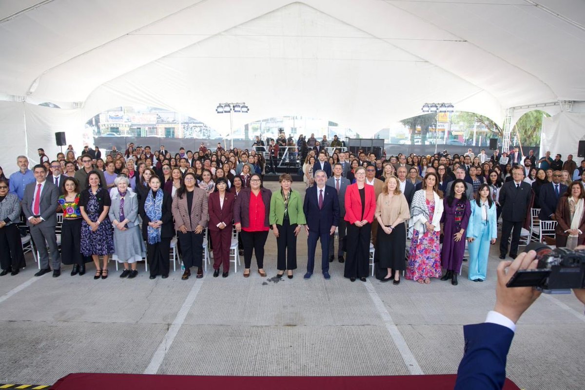 Jennifer Feller tweet media