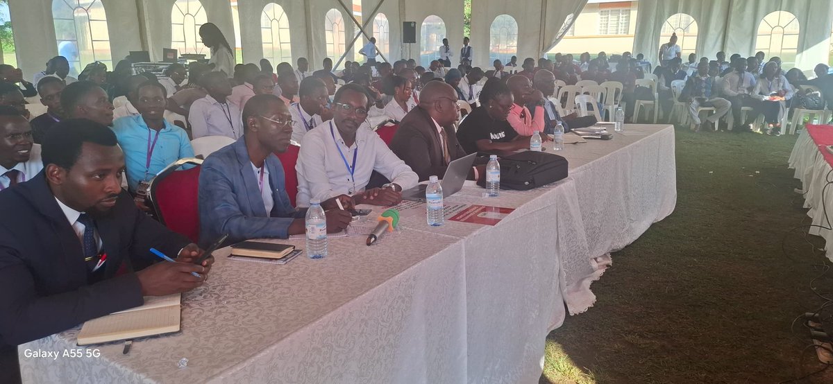 Hon Vice President, Dr Chief Judge awaiting to announce the winner of the FUMSA NATIONAL MEDICAL QUIZ 2026 with Mr Preaident, the patron looking on.