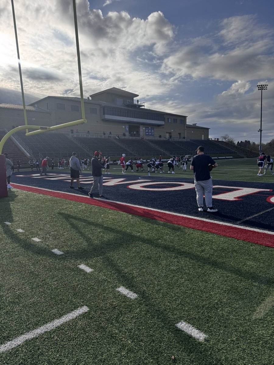 Lawrence Kasanzale II tweet media