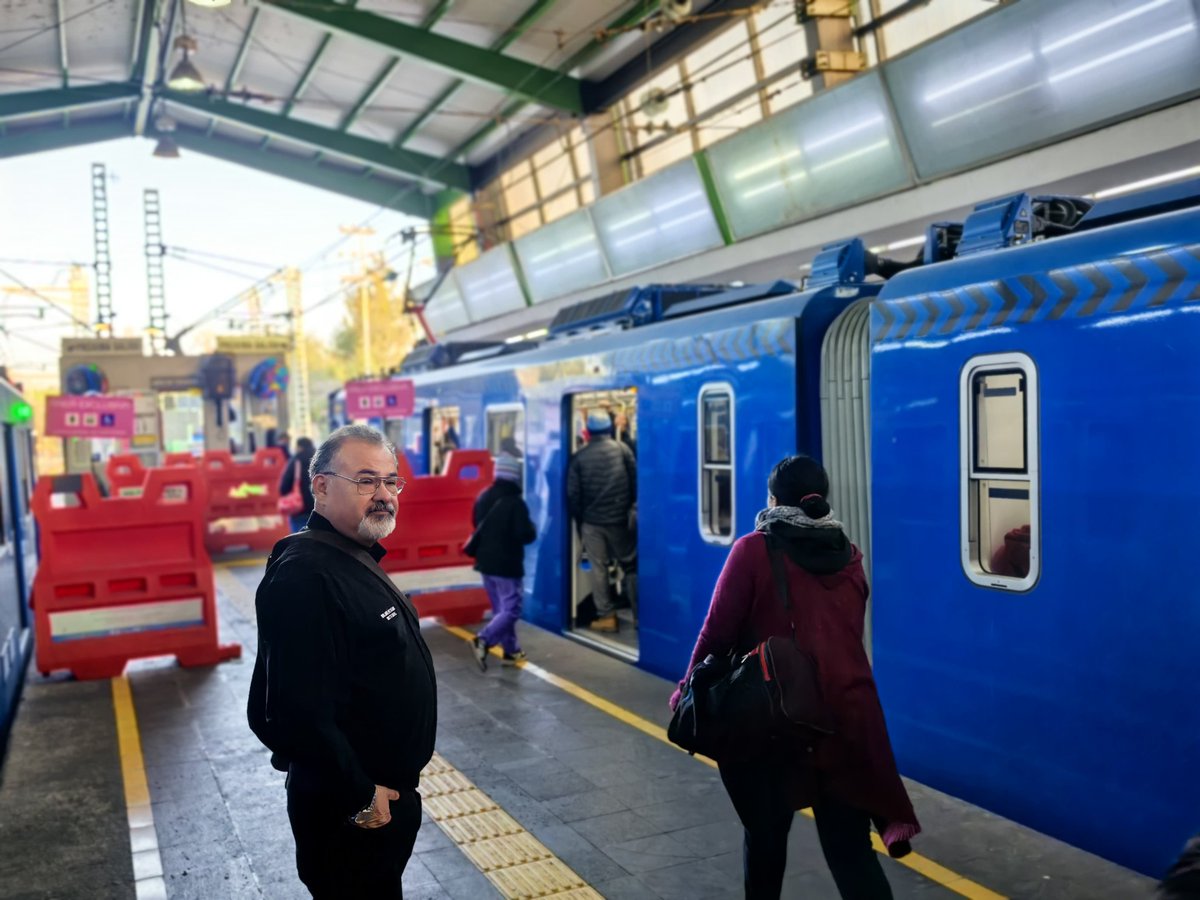 Martín López Delgado tweet media