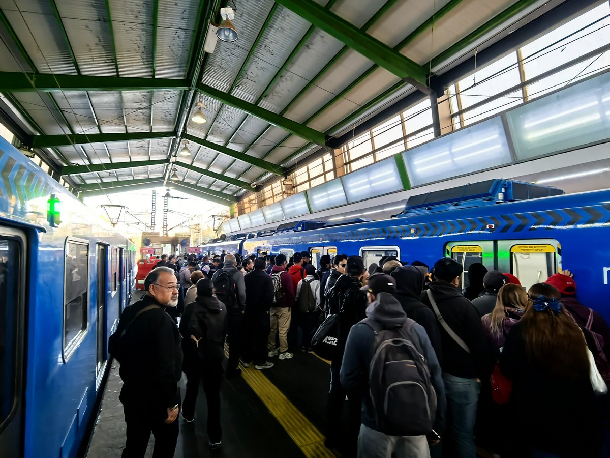 Martín López Delgado tweet media