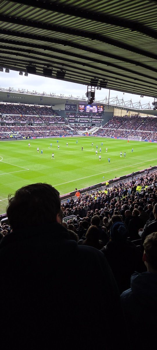 stevetomlin01's tweet photo. Fucking hate Derby #sefc https://t.co/Jxesz636UG