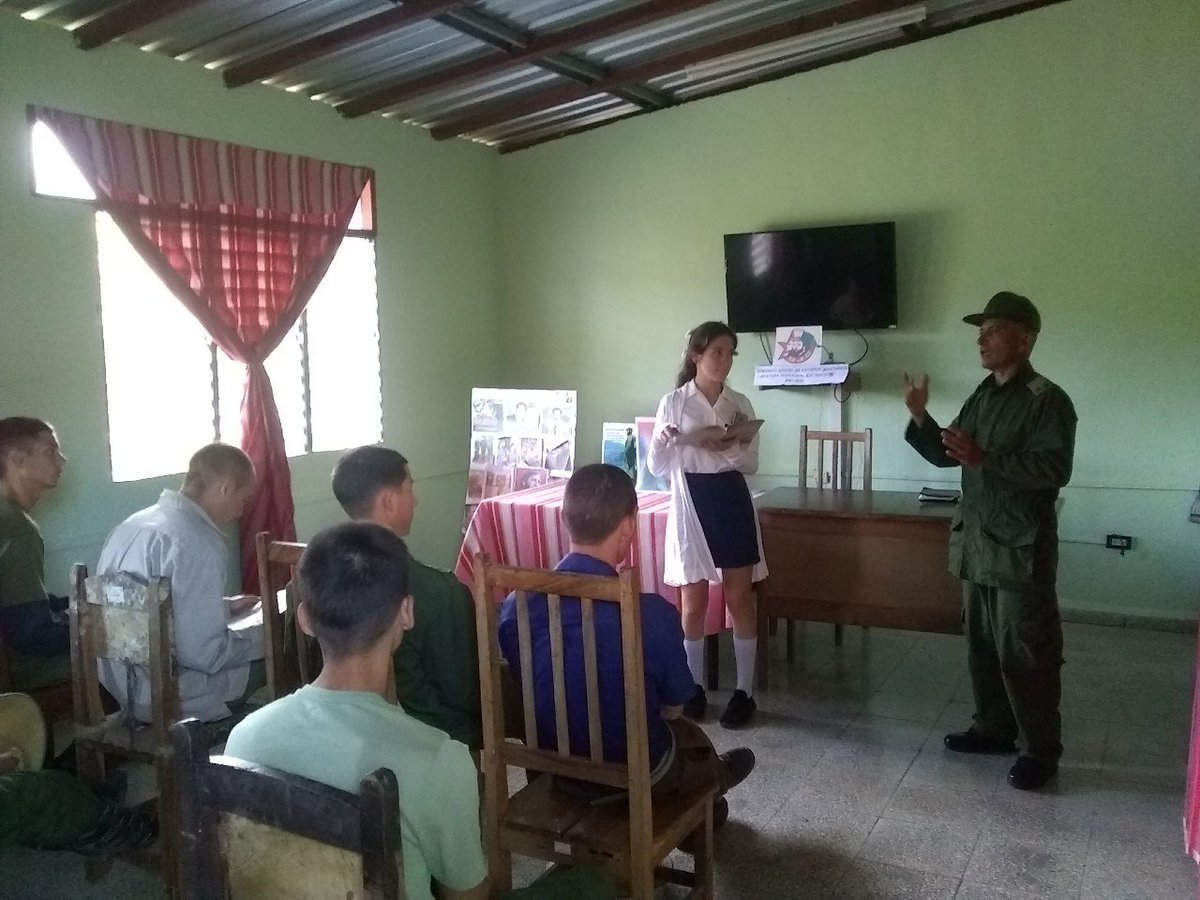 juventudhol's tweet photo. 📚 Ejército Juvenil del Trabajo en Holguín realizó el Seminario de Estudios Martianos, con la participación de los 11 comités de base de la UJC de la Jefatura Territorial del EJT y los pioneros de las escuelas atendidas. #UJCHolguín
@UJCdeCuba https://t.co/m5QxnWCzcU