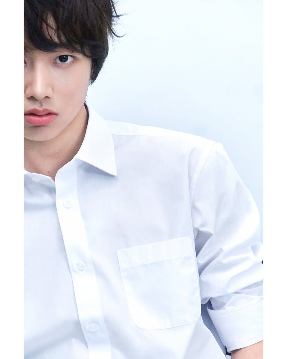 오늘 이 사진 뜬 지 일주년