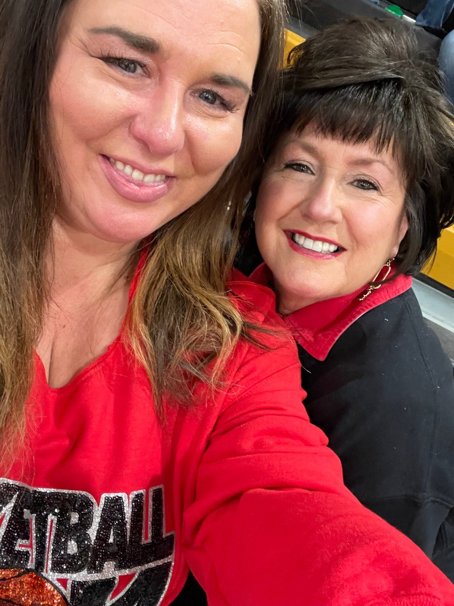 AnnaWShepherd's tweet photo. Proud mommas right here of our @BraxKeathley! Good luck tonight in 15th region semi-finals at Appalachian Wireless Arena! I’m blessed to be an honorary momma to this outstanding athlete. I love this family! I love this athlete! #QualityHumans ##BestofFriends 🏀🏀🏀🏀🏀 https://t.co/tfz3ikpq8e