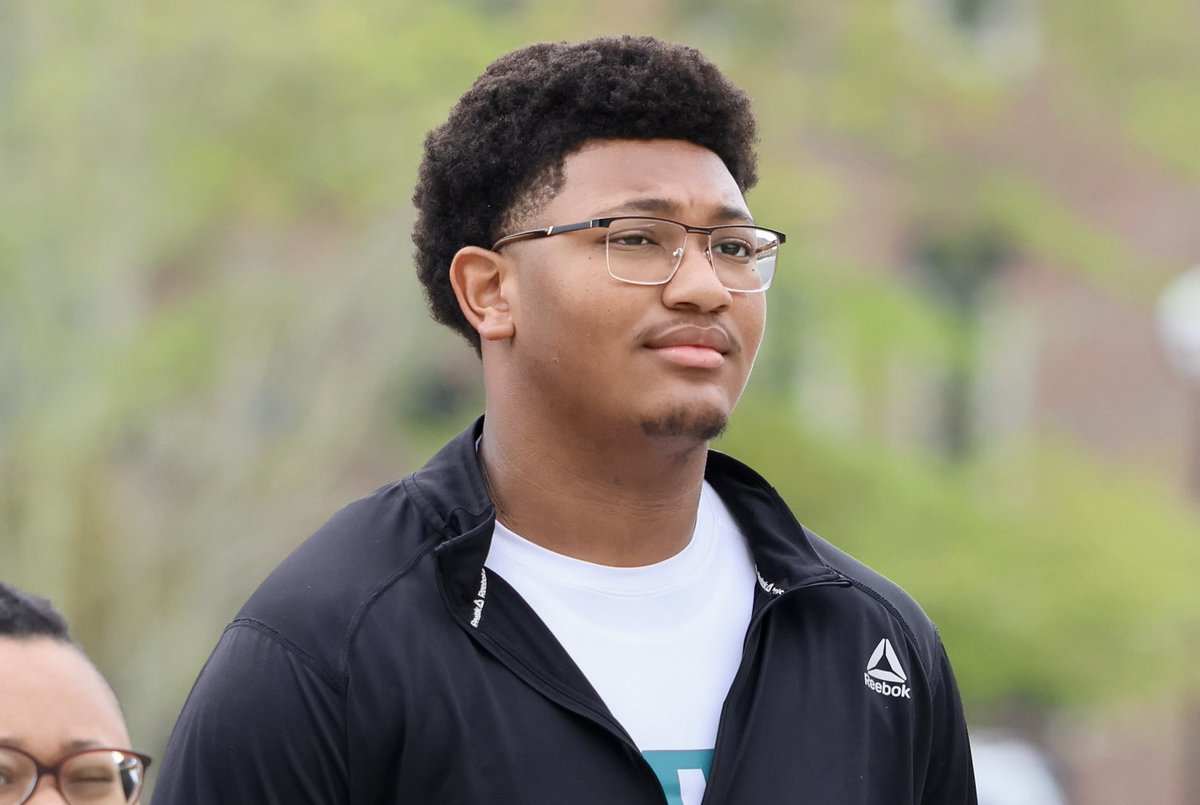 Recruits visiting FSU on Saturday 247sports.com/college/florid…