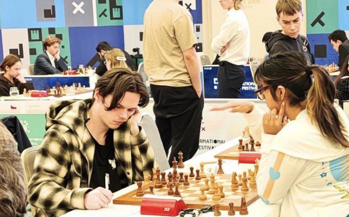 Damian Aranda tweet media