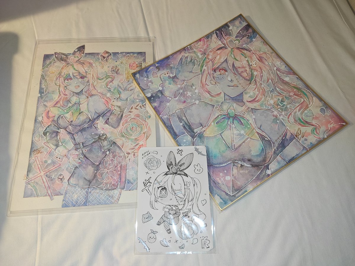 Finally received the A4 and shikishi physical art from <a href="/Karinpyong/">可林(Karin)🎨🕊️</a>. Thank you so much for this commission! It's so pretty and shiny, I love it so much. 

Also thank you for spending the day with me in Shibuya! I had lot of fun, good food and yap a lot! I hope to come visit again!