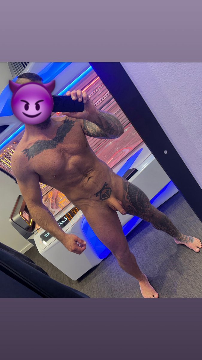 John Doe tweet media