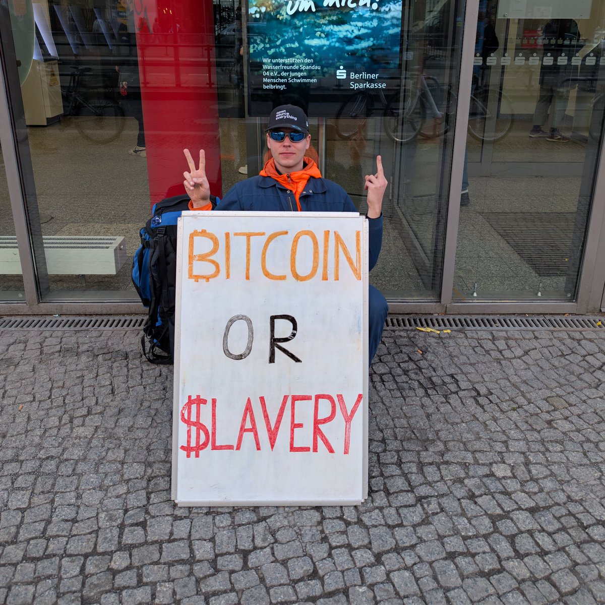 Simon Tennant tweet media