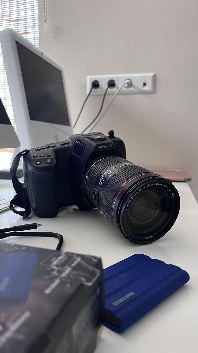 AppleBlogger UX tweet media