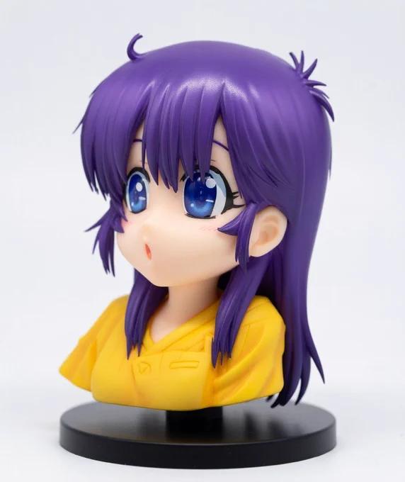昔描いた アラレちゃんと ガンダムです