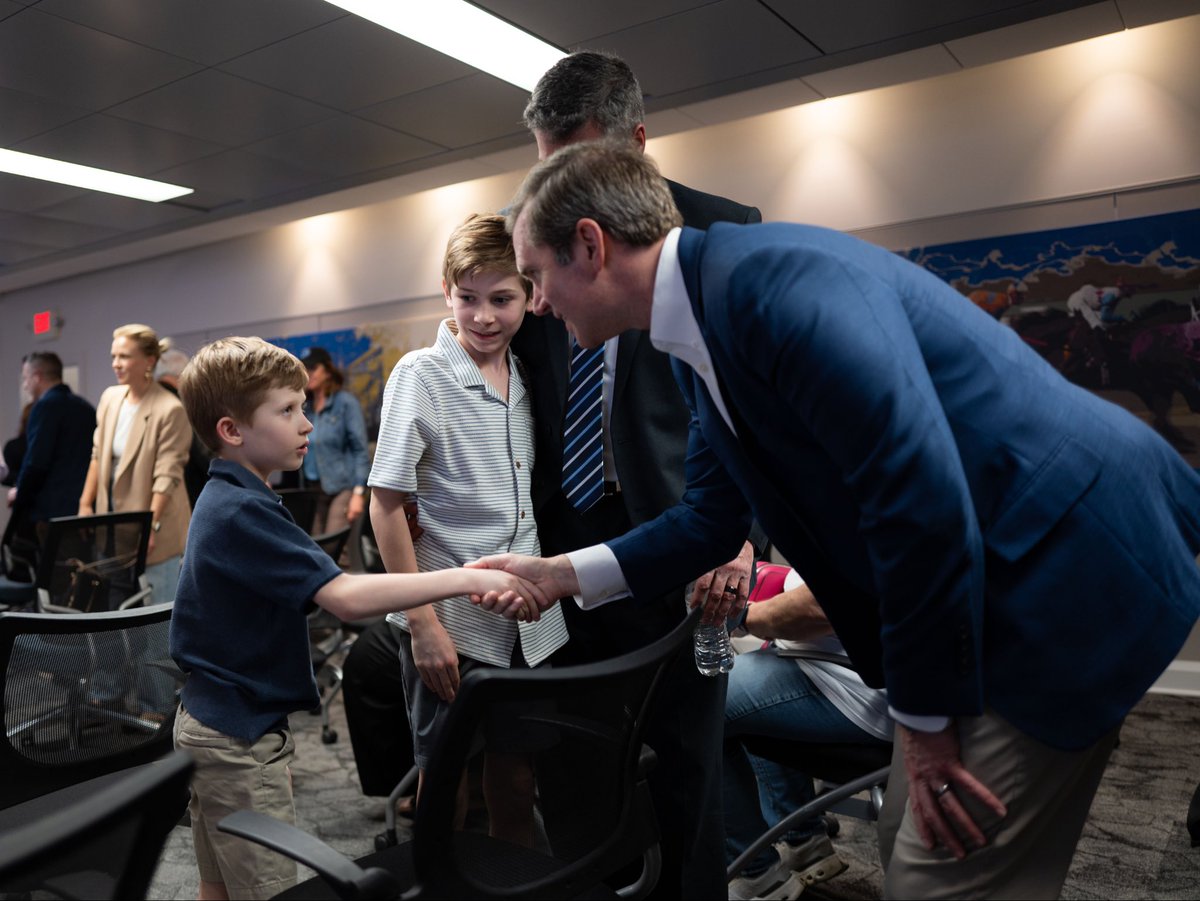 Governor Andy Beshear tweet media