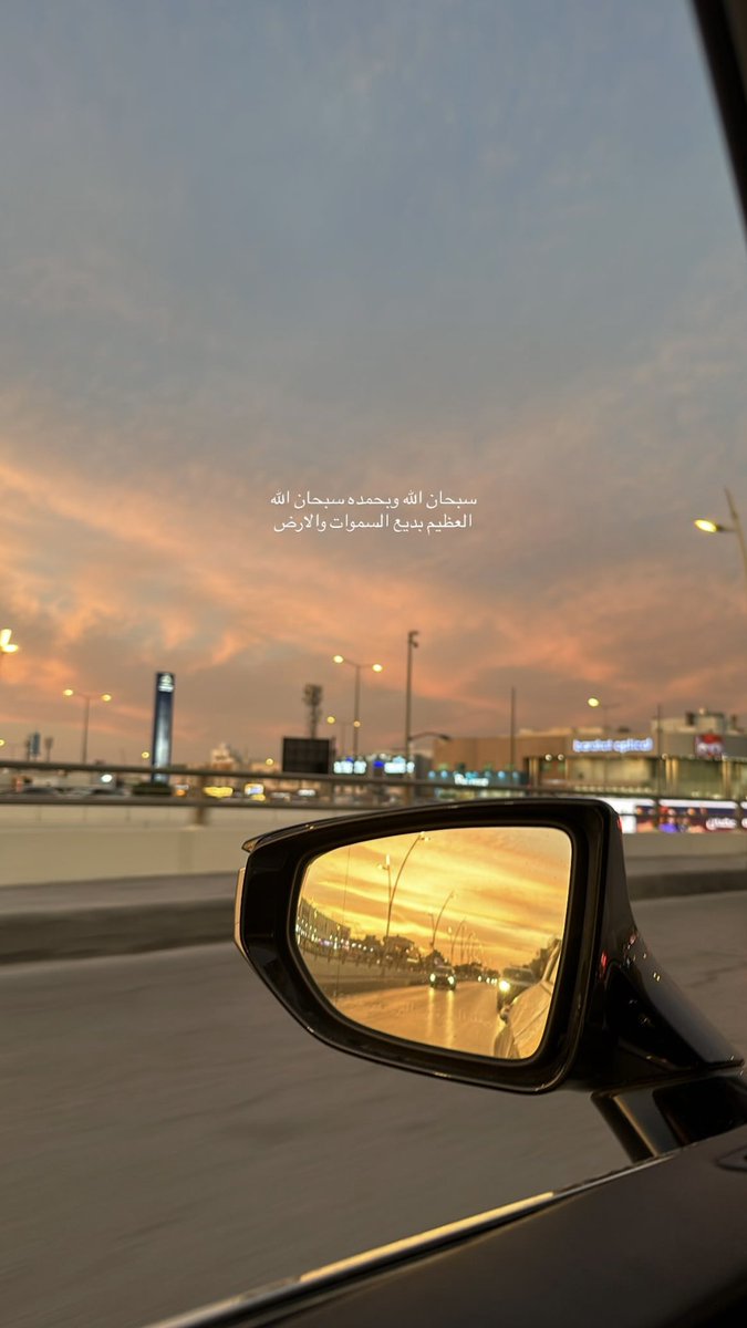 R ✨. tweet media