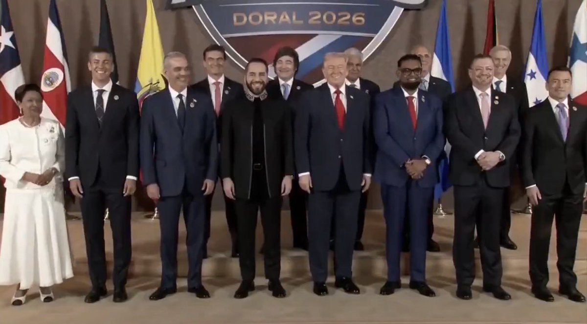 JAJAJAJA LO MANDARON AL FONDO.

Y si, es impresentable.