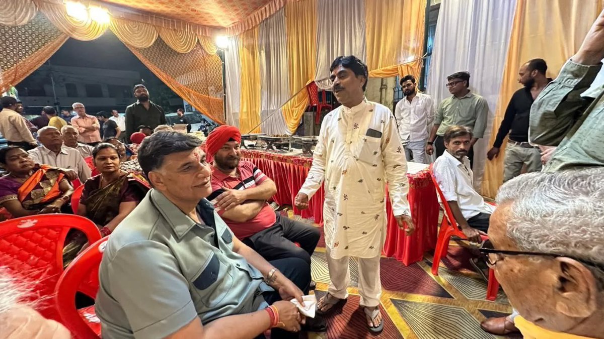 ajaykapoorsevak's tweet photo. सब्जी मंडी बर्रा 2 में भाई जगन्नाथ जी के निवास पर आयोजित सुंदर कांड पाठ में सम्मिलित होकर भगवान श्री राम और हनुमान जी का आशीर्वाद प्राप्त किया। समस्त क्षेत्र परिवार के लिए सुख-शांति की कामना की।

#SevakAjayKopoor #bjp #BJP4India #BJPkanpur #SundarKandPath https://t.co/okOngzSlWK