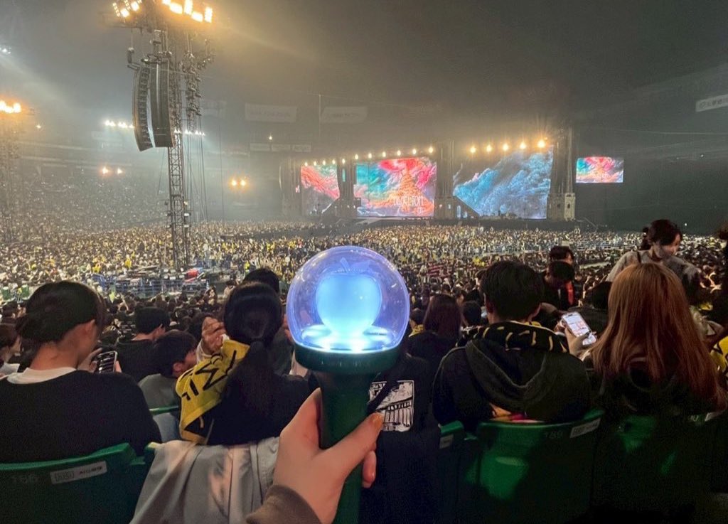 こはな tweet media