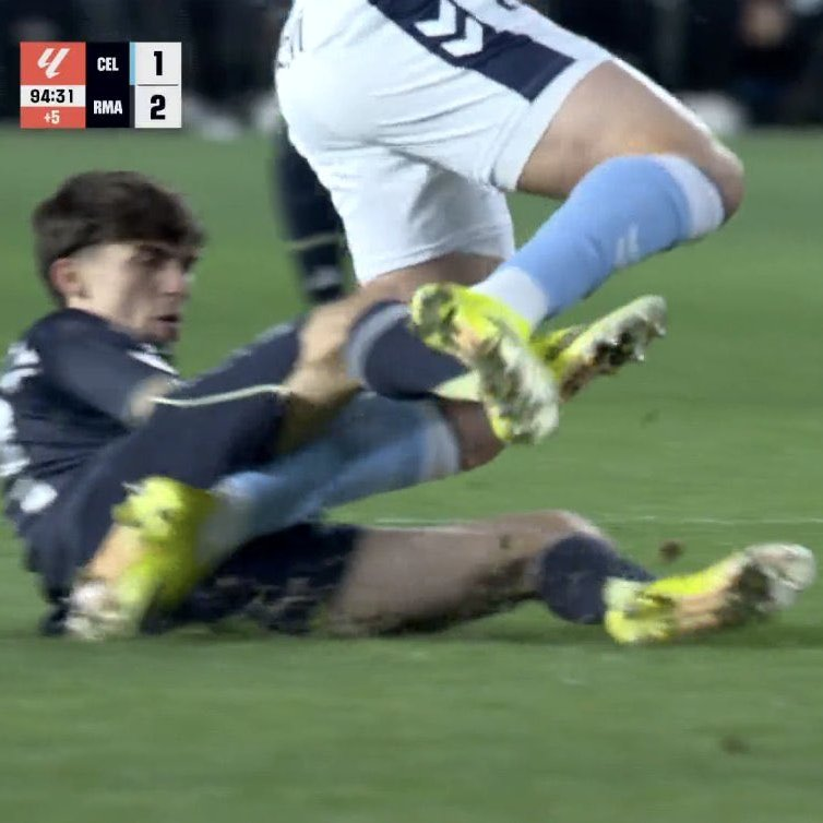 🚨🗣️ 𝗡𝗘𝗪: Joan Laporta: "What happened yesterday with Real Madrid is normal for them... Yesterday, they won thanks to a mistake by the referee!"

"If it had been us, the goal would have been disallowed."