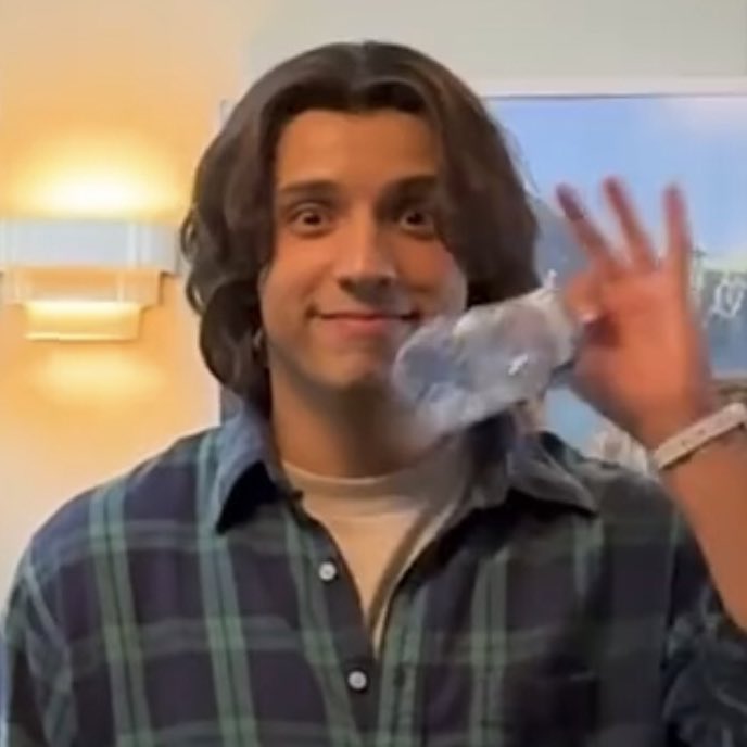 ven 𓃴 #girlbobtwt tweet media