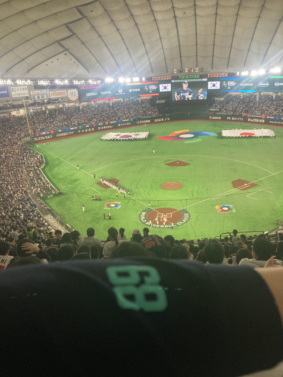iseijinn11's tweet photo. 日本8-6韓国で勝利!
見応えある素晴らしい試合でした。
複数本塁打と周東のスーパーキャッチ
ヒーローはやはり鈴木誠也でしたね
実は侍牧原ユニの下にハチナイシャツを
#WBC #牧原大成 #ハチナイ #tenplus https://t.co/asNLTBm8QQ