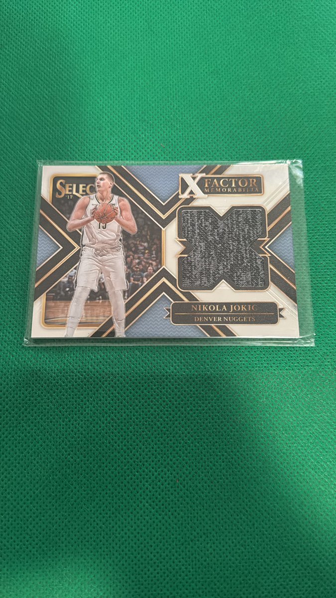 Atkinsonsn's tweet photo. 2017-18 Nikola Jokic Patch

$75 https://t.co/aSZN5d6cOO
