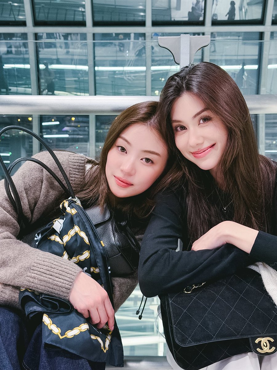 Assim... Tanto faz, uma, a outra ou as duas 😌