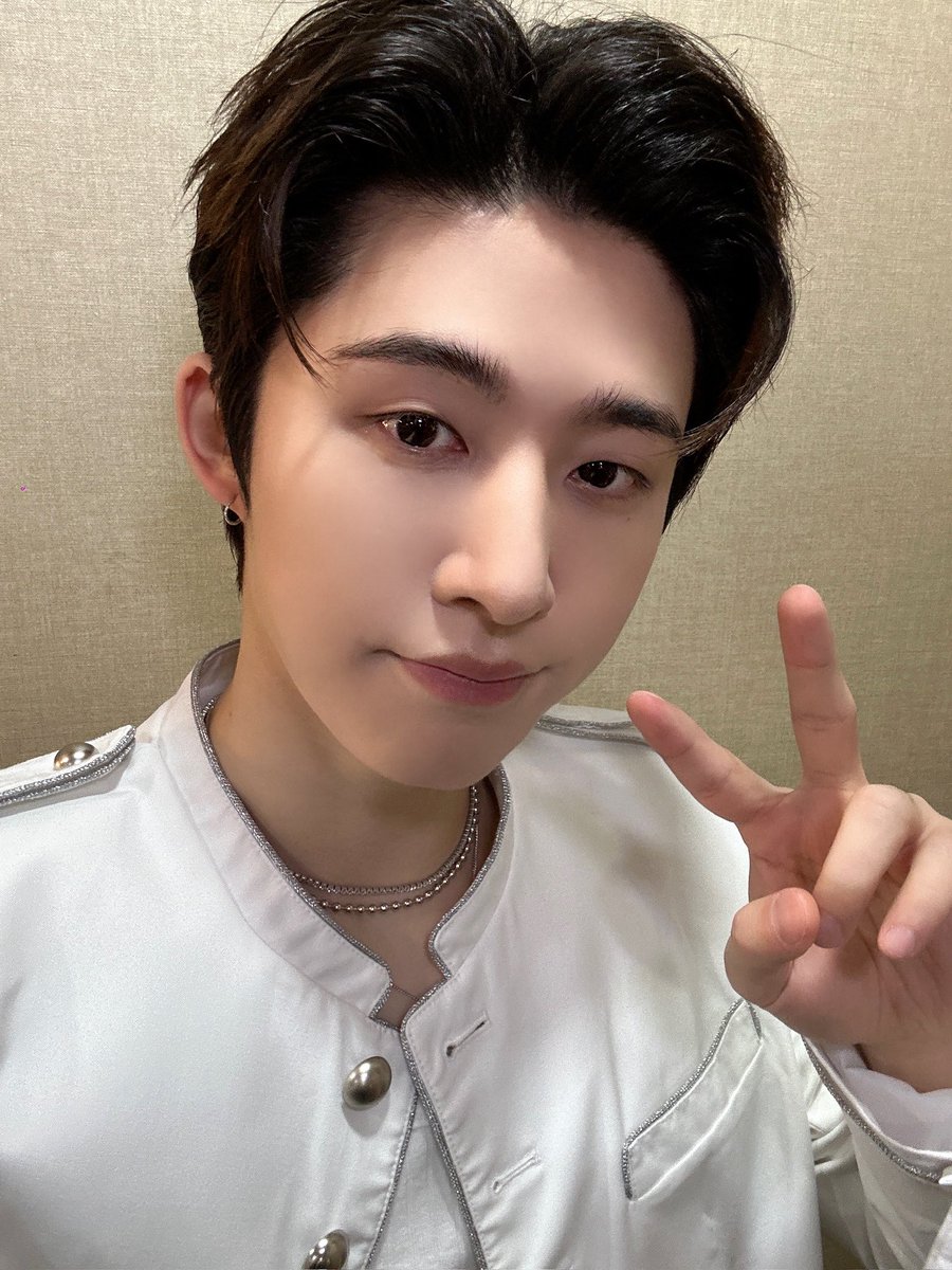 B.I Official tweet media