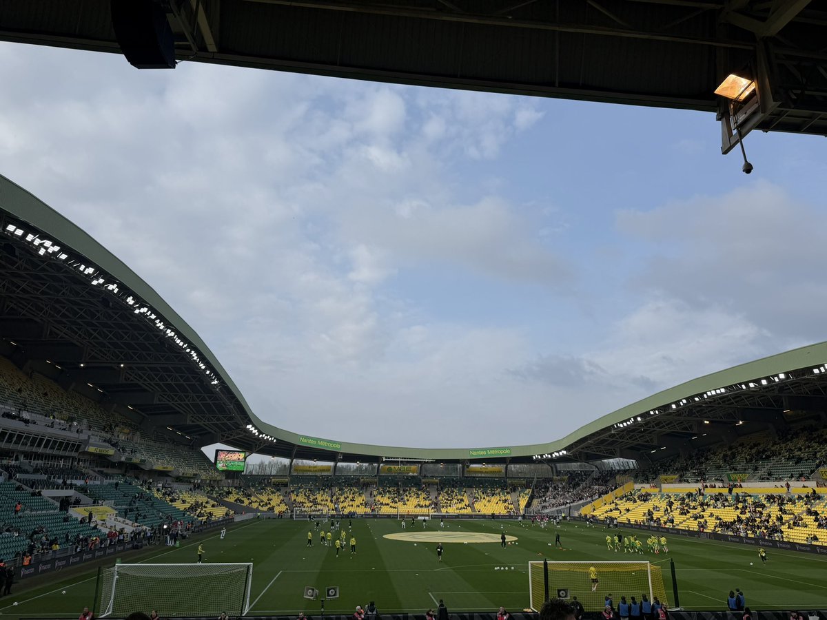 Vaker #KitaOut tweet media