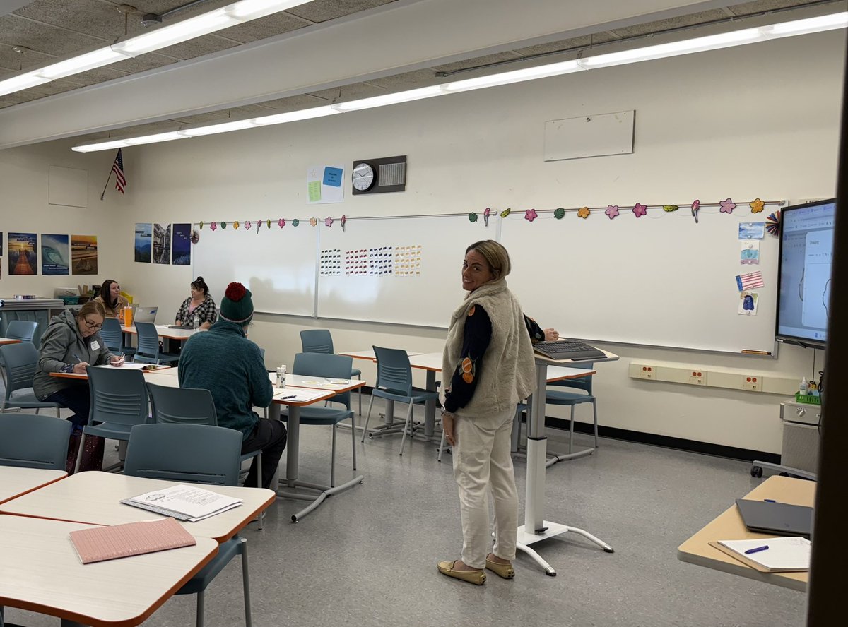 hudson_area's tweet photo. Session 2 is live now! (Photo Set #4)

Post your photos from your experience at the Confercne at #HMVAMC2026 https://t.co/1qOWVBle2I