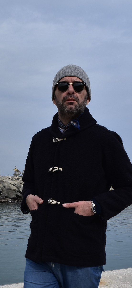 Santillo1970's tweet image. ⚓️ Palinuro 
Raw, soft, and substantial
Resilient and naturally water-repellent, this fulled wool cloth is brushed and then ratined using steel-toothed brushes that work the surface into its unmistakable curled texture.
#Casentino #ItalianHeritage #TimelessTextiles #MadeInItaly