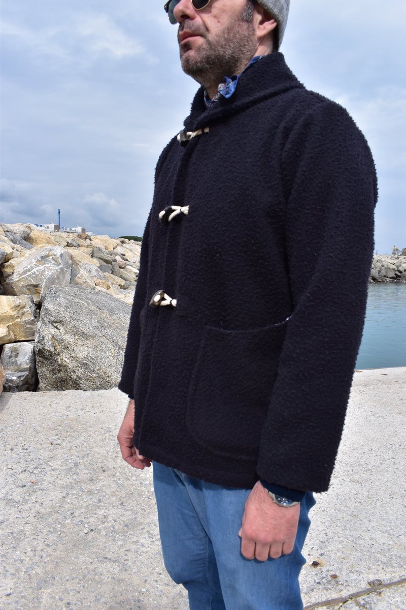 Santillo1970's tweet image. ⚓️ Palinuro 
Raw, soft, and substantial
Resilient and naturally water-repellent, this fulled wool cloth is brushed and then ratined using steel-toothed brushes that work the surface into its unmistakable curled texture.
#Casentino #ItalianHeritage #TimelessTextiles #MadeInItaly