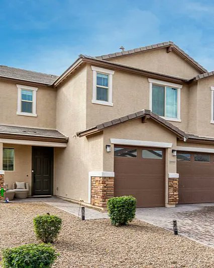 callclariselynn's tweet image. 📍 OPEN HOUSE TODAY 11-12:30
10069 E Alfalfa Dr, Florence 🌵

✨ 3,133 SF | 4 Bed + Flex
☀️ SOLAR: APS buys back power!
🍳 Gourmet Kitchen | Double Ovens
🏊 Private Pool + 14ft RV Gate

Best $/SF in Crestfield Manor. Don’t wait for a new build! 🏠🏃💨

#AZRealEstate #FlorenceAZ