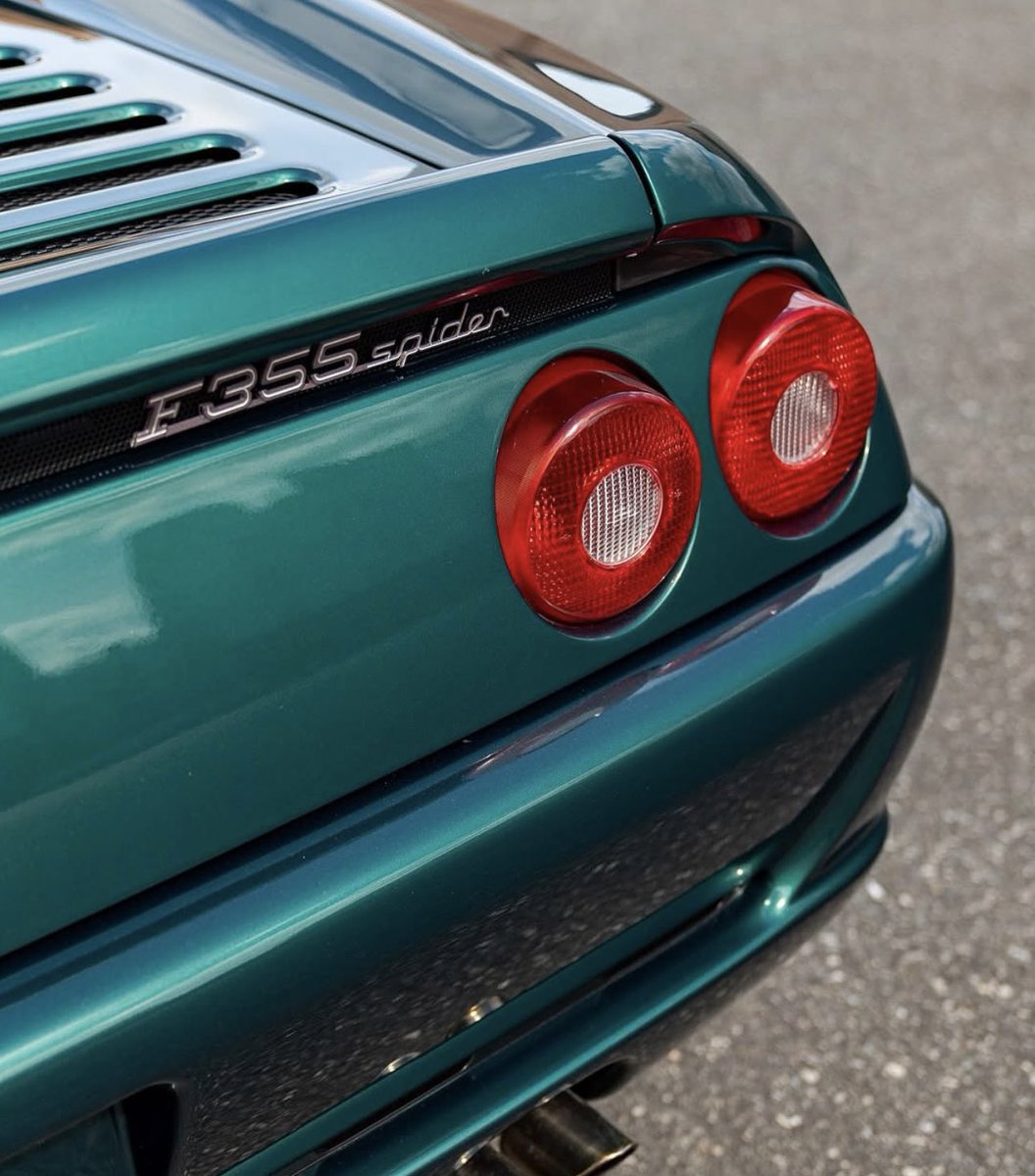 FlawlessSpec's tweet image. Verde Mugello Ferrari F355 Spider