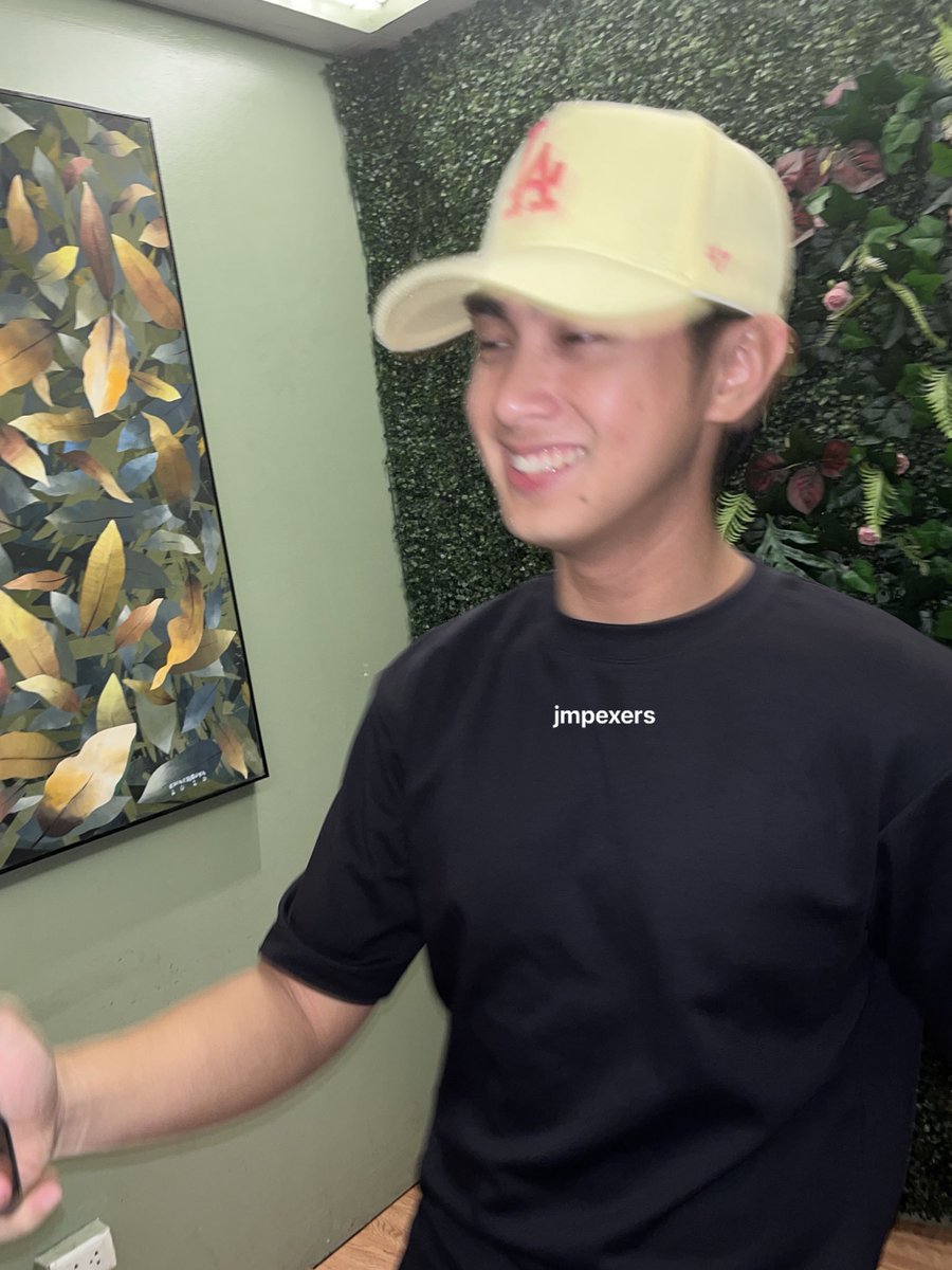 <a href="/the1nonlygemi/">𝓰𝓮𝓶𝓲 ✈︎</a> sobrang saya niyan kaya donate na po kayo para sa AU 🤗