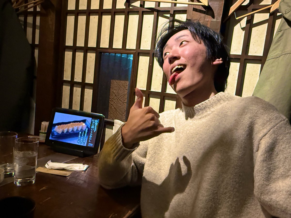 jinbexe's tweet photo. これは年末の団扇君 https://t.co/NUBZVcE55Q