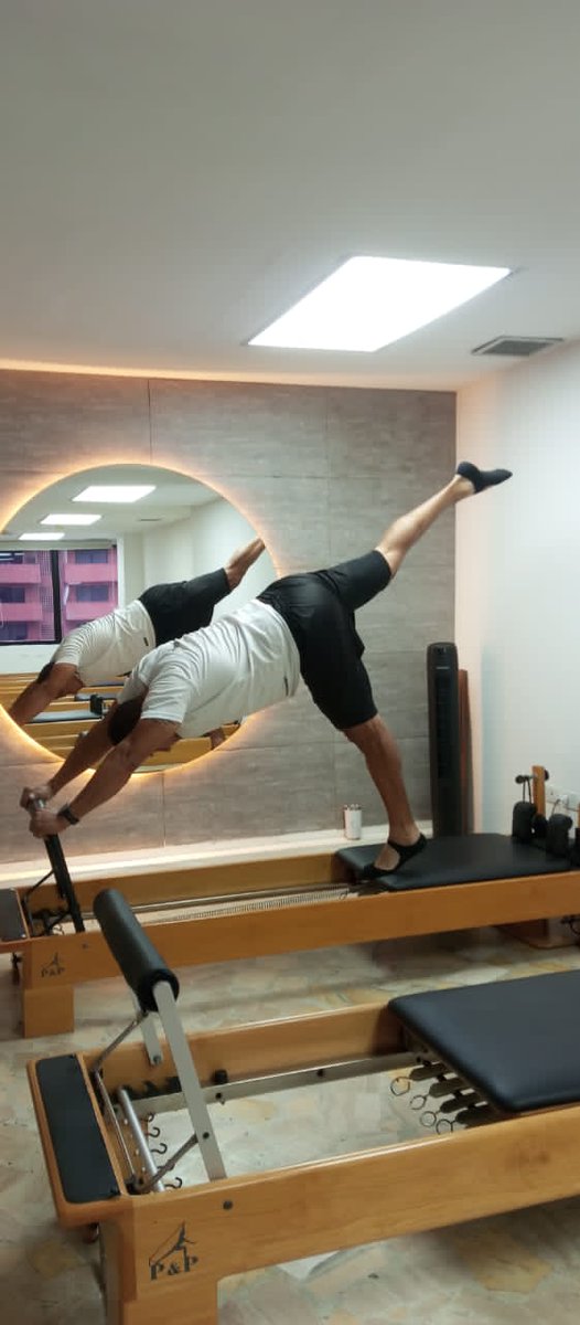 #ftluisborges #fisioterapeuta #clubpilatesccs #pilatesreformer #fisioterapiadeportiva #pilateslaboyera