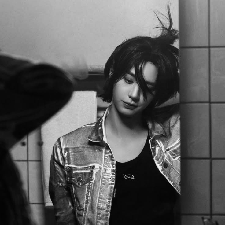 acesci's tweet photo. A short #taeshan filo au kung saan nasa isang push and pull relationship sina Tobias at Lucien, sino kayang mauuna? mauunang humawak sa tenga ng isa 😂 https://t.co/lxnGn9AYM6