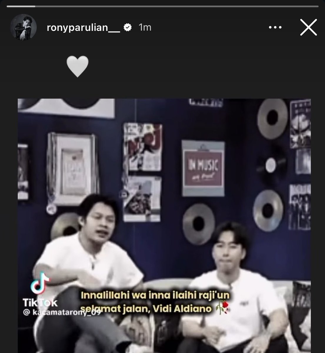 ąყყ tweet media