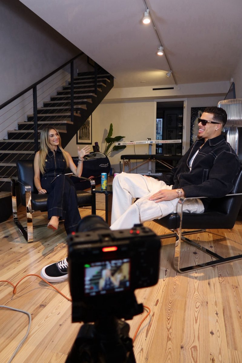 Emily Austin tweet media