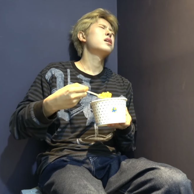 🍓🍒 tweet media