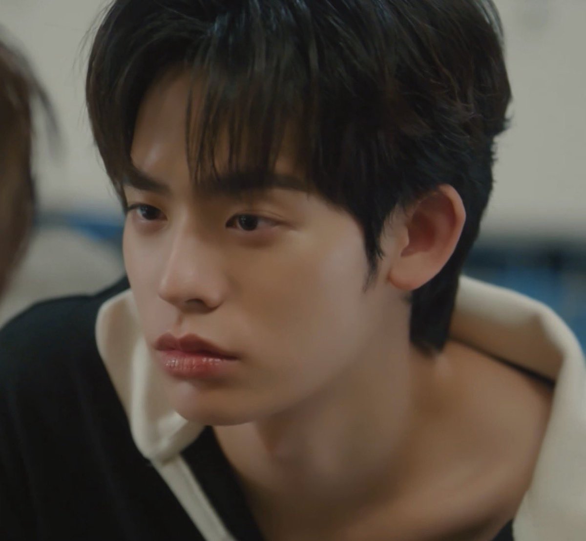 แล้วดูคุณฉิน หน้าก็อ้อน ตาก็อ้อน เสื้อก็คอกว้างอะไรนักก็ไม่รู้ ใครจะไหว 😭😭😭🙏🏻

DUANG WITH YOU EP6
#ด้วงกับเธอEP6