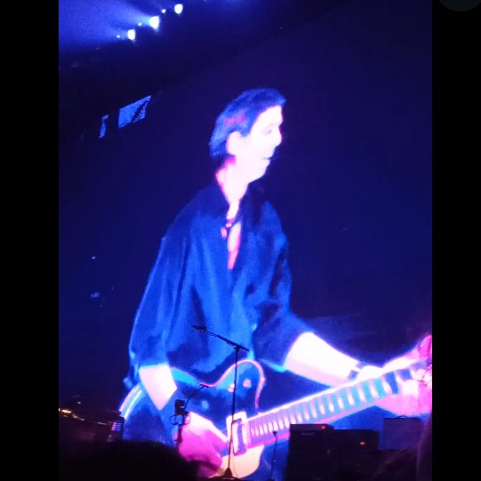 QuiReve1501ph's tweet photo. #Indochine♥️
#Bercy🎉🗼🇫🇷
#mars6 https://t.co/urhN42s2hb